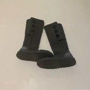 Ugg Australia gray sweater boots, size 6